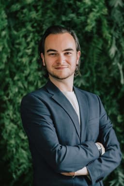 agent profile photo